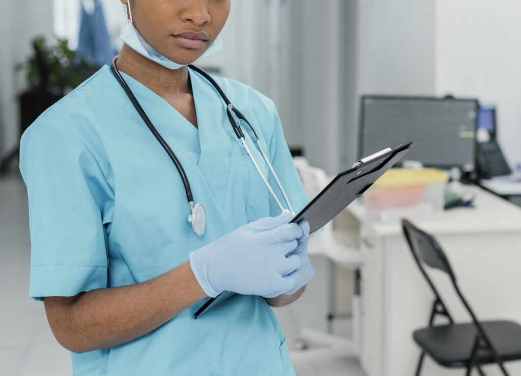Why You Should Consider Becoming a CNA, LPN, or HHA